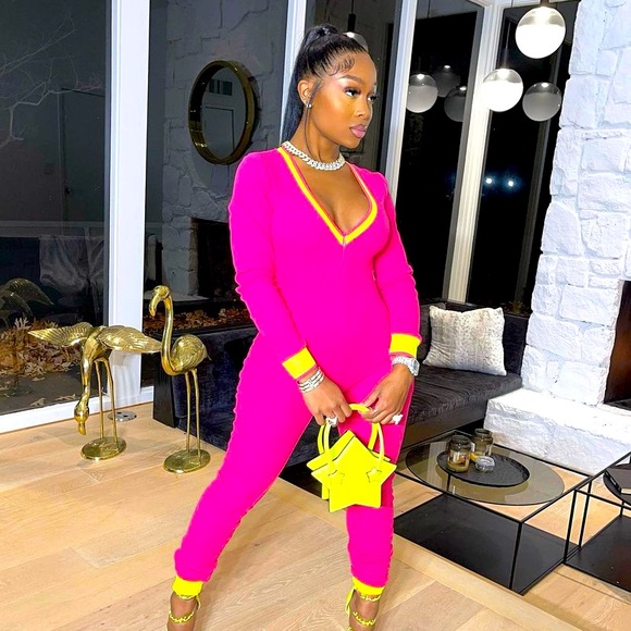 PINK RUNWAY FALL SEASON HERE - Picture 4 of 5